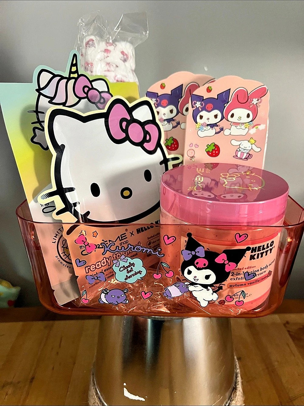 Crème x Hello Kitty Hello Kitty Beauty Bundle Pink NWT